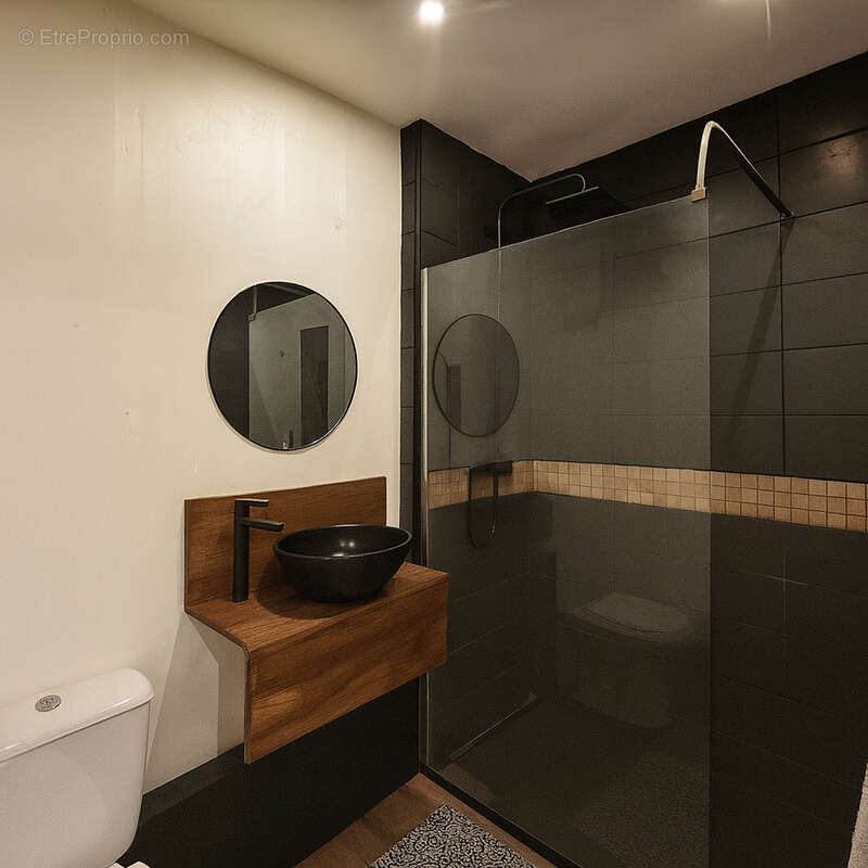 Appartement à BORNEL