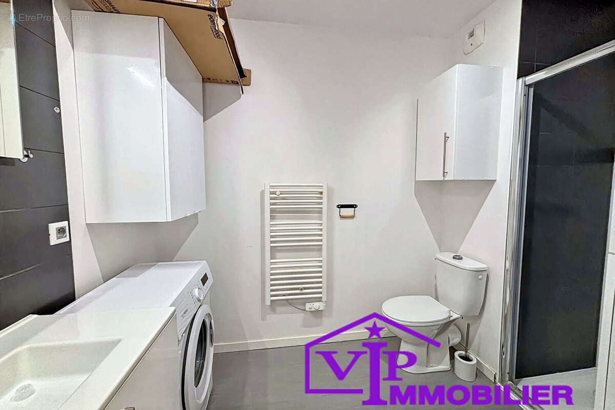 Appartement à PETIT-COURONNE