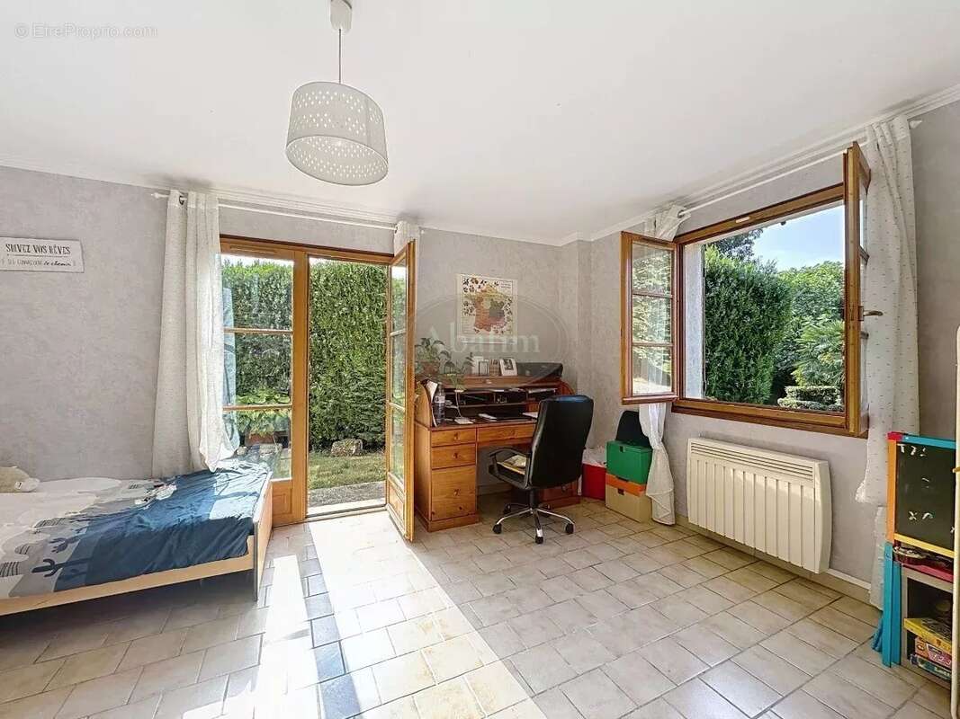 Maison à SAINTE-DODE