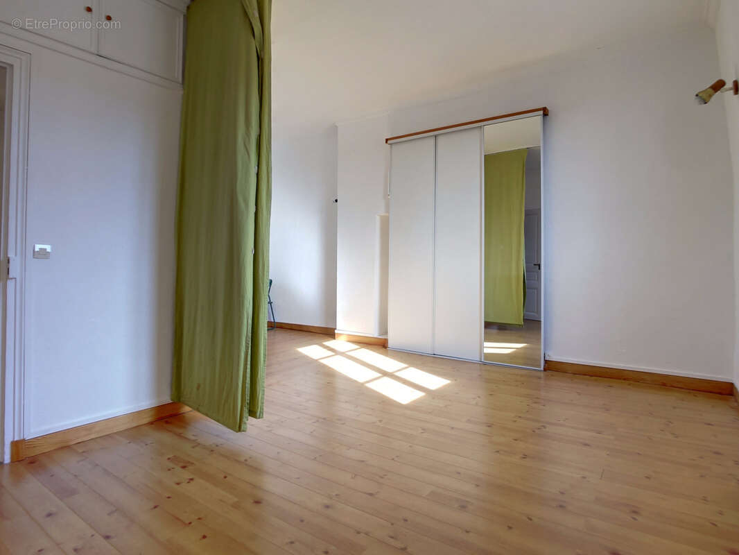 Appartement à RUEIL-MALMAISON