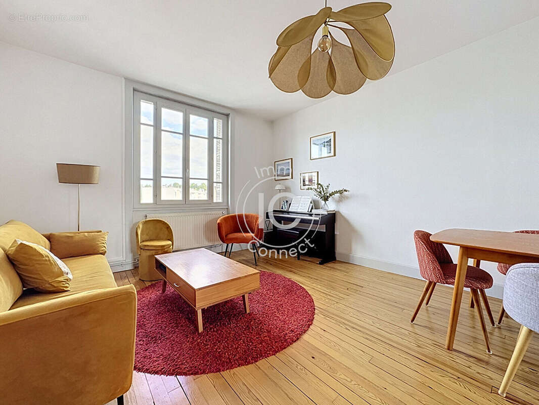 Appartement à TASSIN-LA-DEMI-LUNE