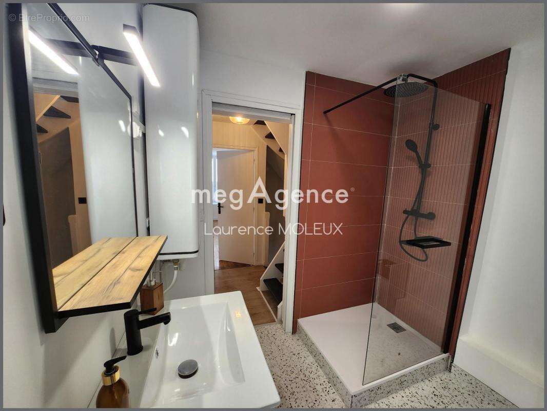 Maison 4 pièces - 100 m2 - Vielle Ville - photo 5