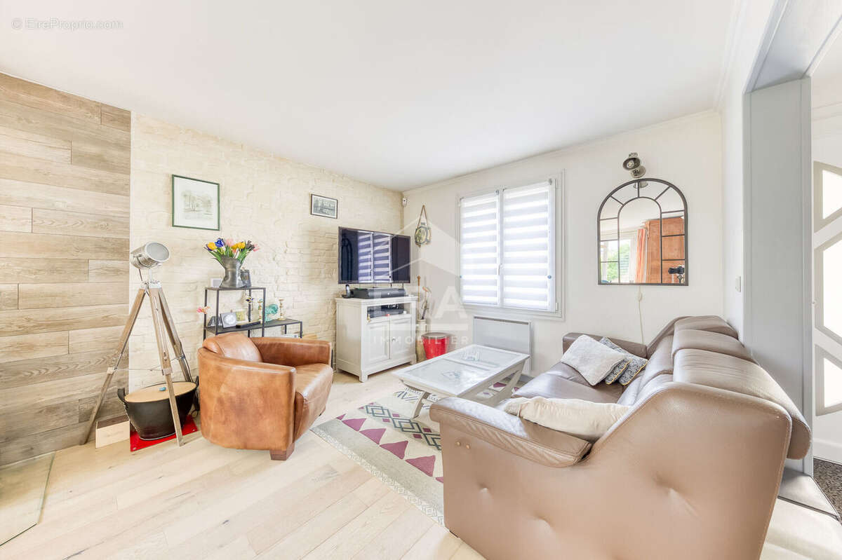 Maison à PONTAULT-COMBAULT