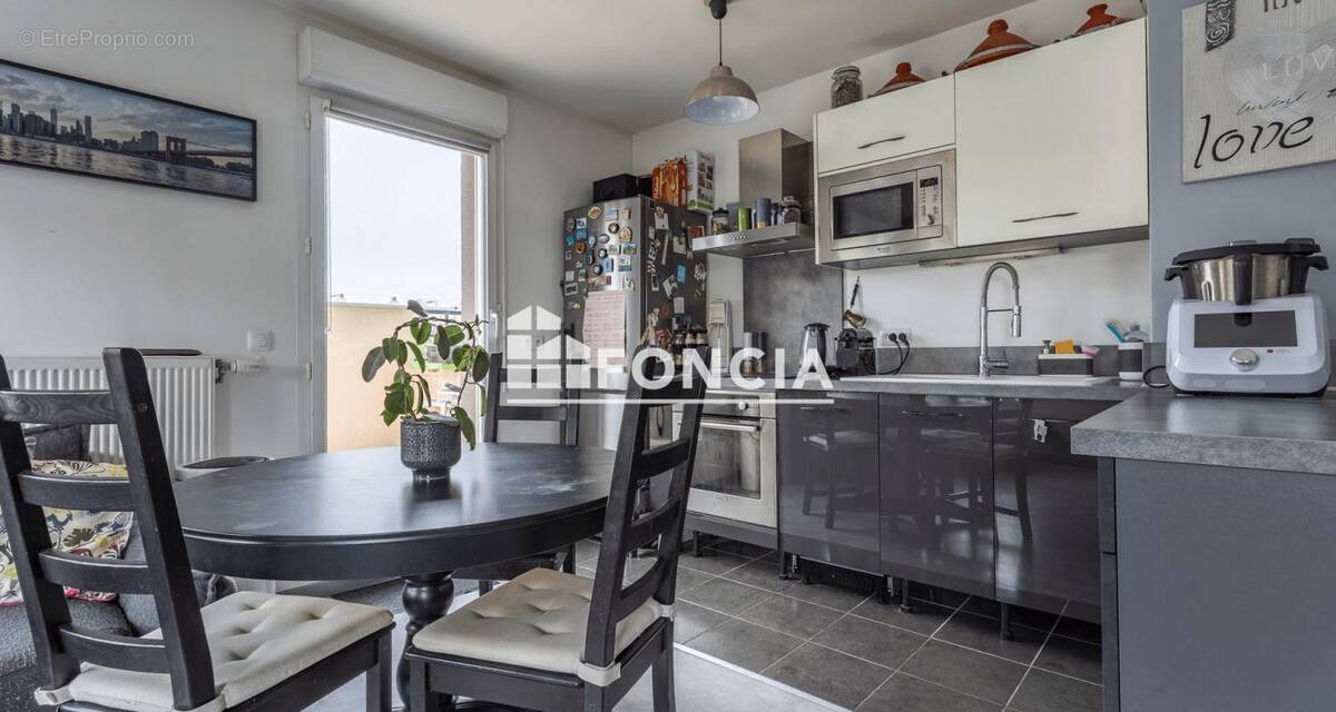 Appartement à ATHIS-MONS