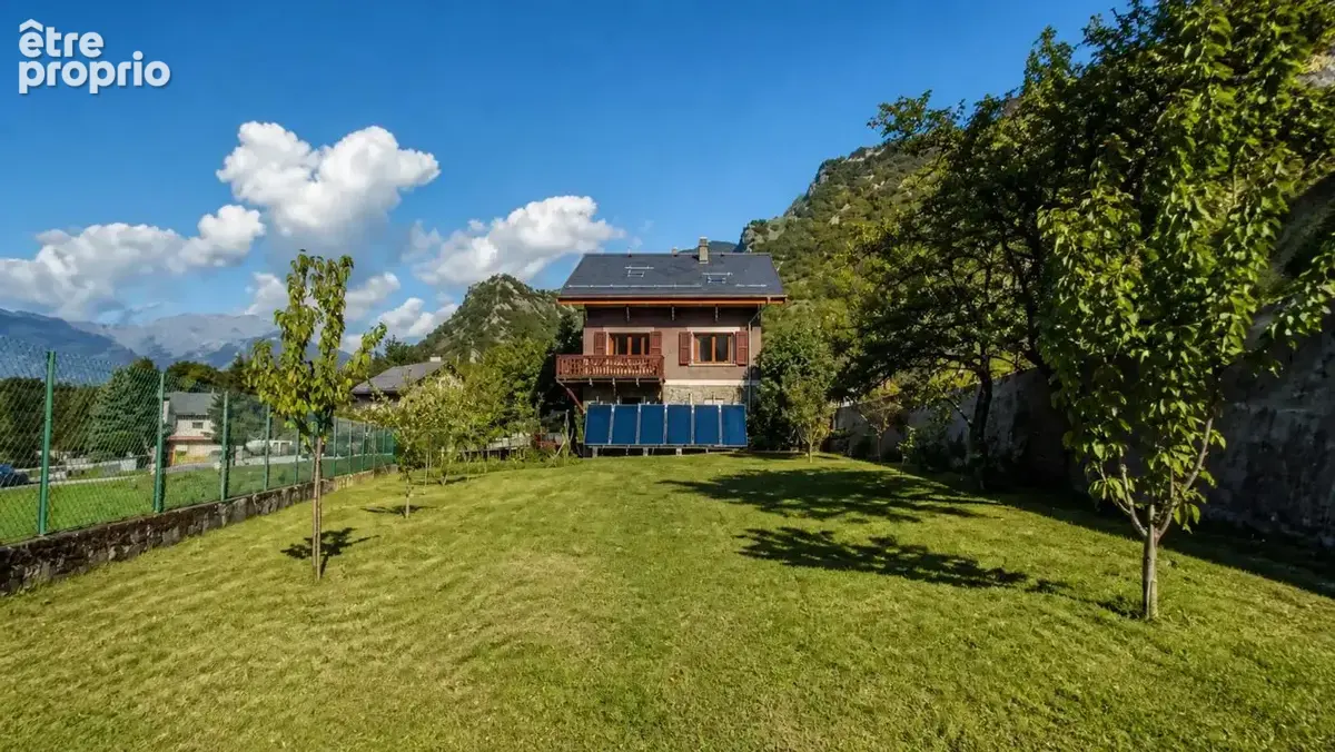 Maison de 10 pièces de 125 m² à Saint-Julien-Mont-Denis - photo 3