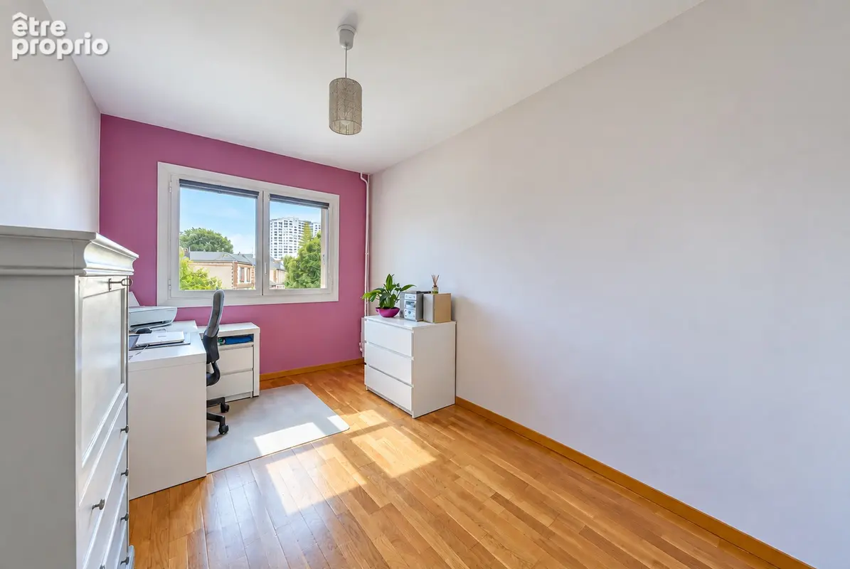 Appartement T4 - Bourg L'Evêque - photo 13