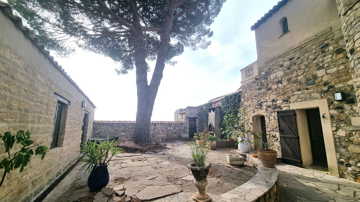 Maison à MONTFERRIER-SUR-LEZ