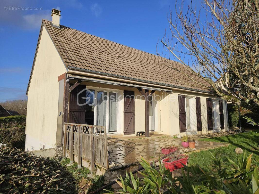Maison à BUSSY-EN-OTHE