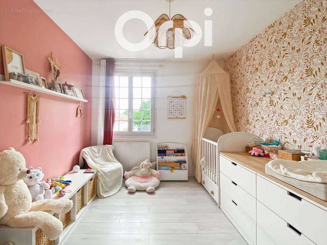 Maison à ESTREES-SAINT-DENIS