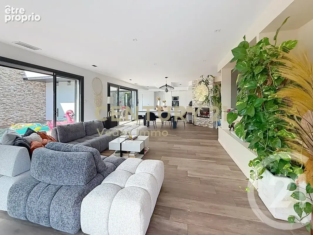 Maison 5 pièces 164 m² à vendre à Saussan (34570) - photo 2