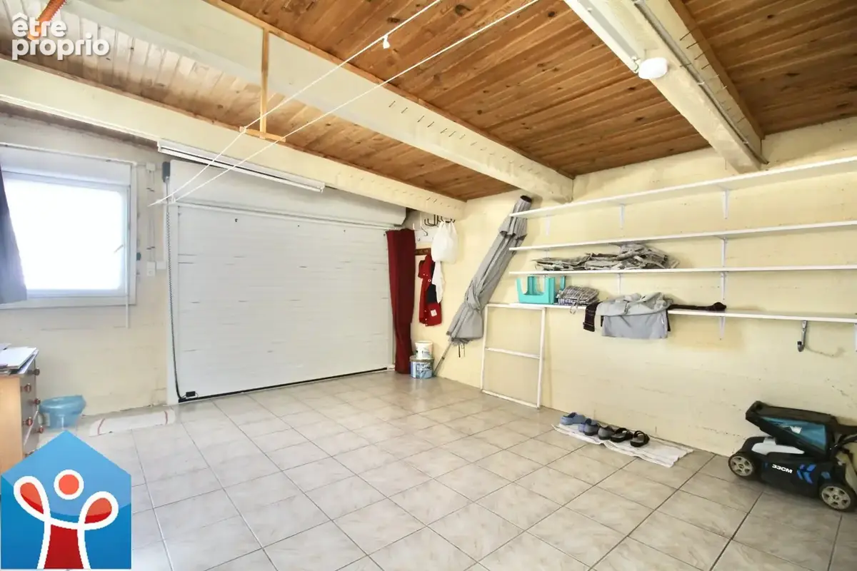 Villa de plain-pied avec piscine et garage à SAUVIAN - photo 13