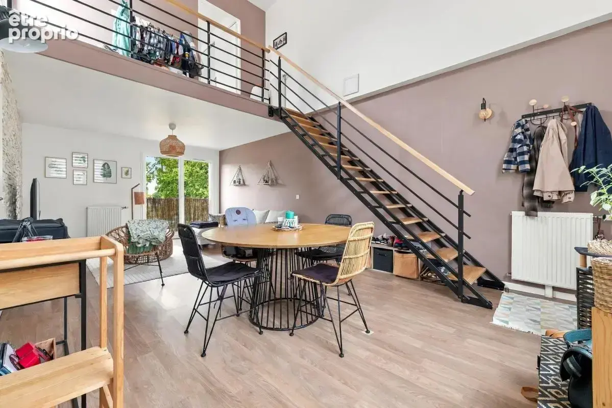 Appartement duplex de 3 pièces de 67 m² à Sainte-Geneviève-des-Bois - photo 2