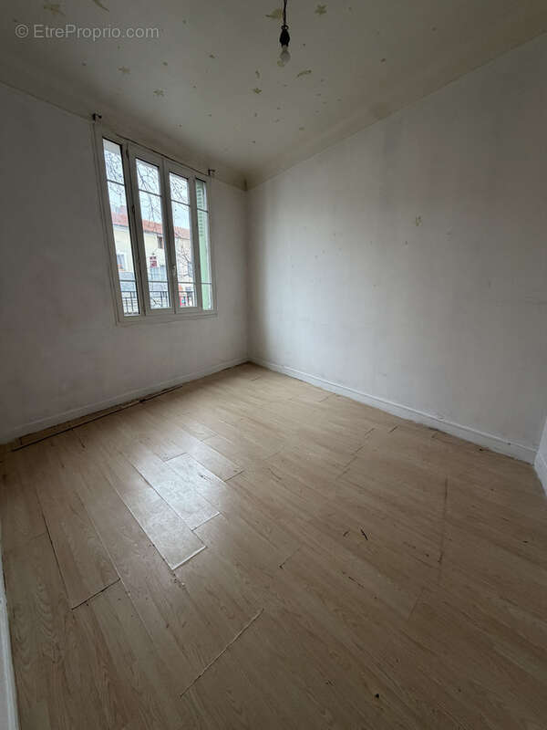 Appartement à HOUILLES