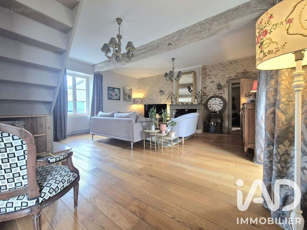 Maison 290 m² à Sainte-Verge  - photo 9