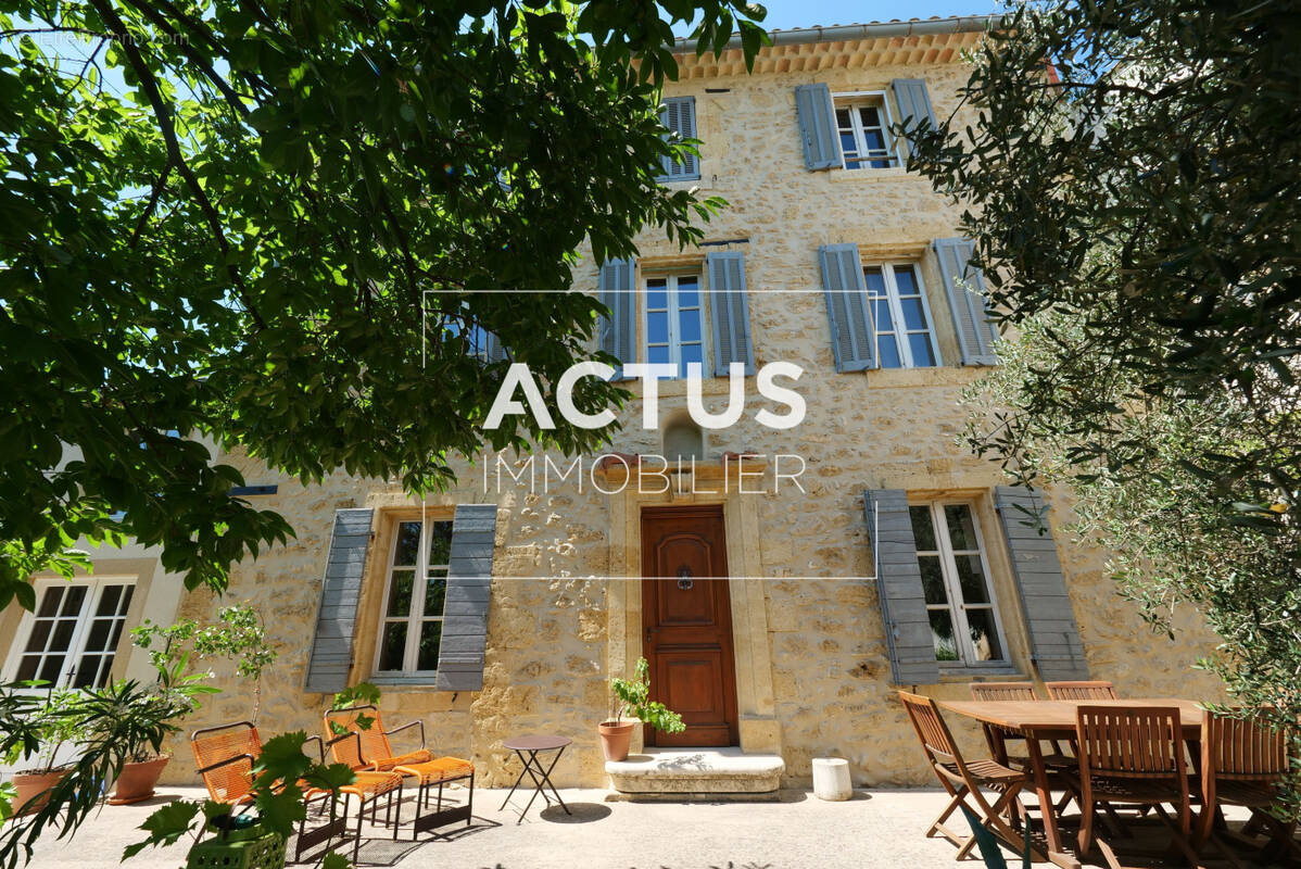 Maison à SALON-DE-PROVENCE