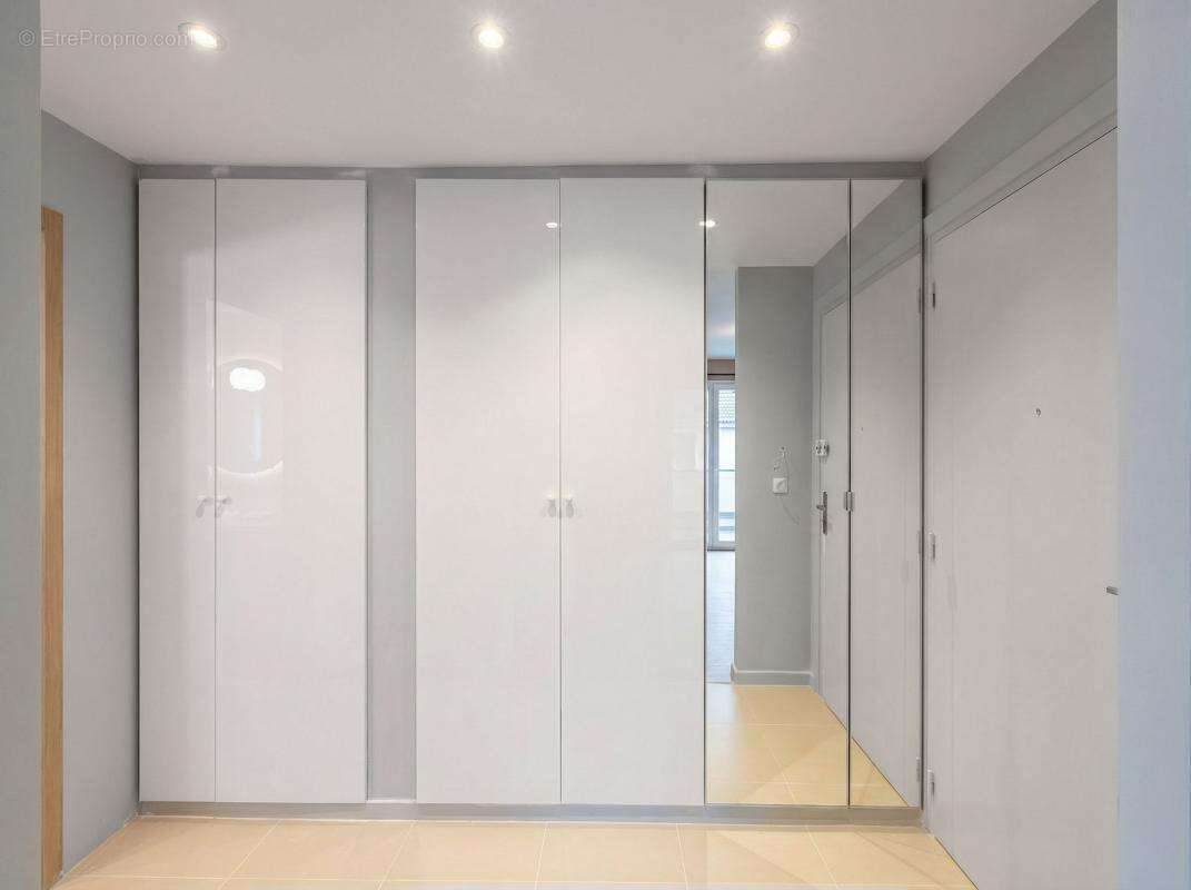 Studio 30.73m² avec balcon et cave - photo 6