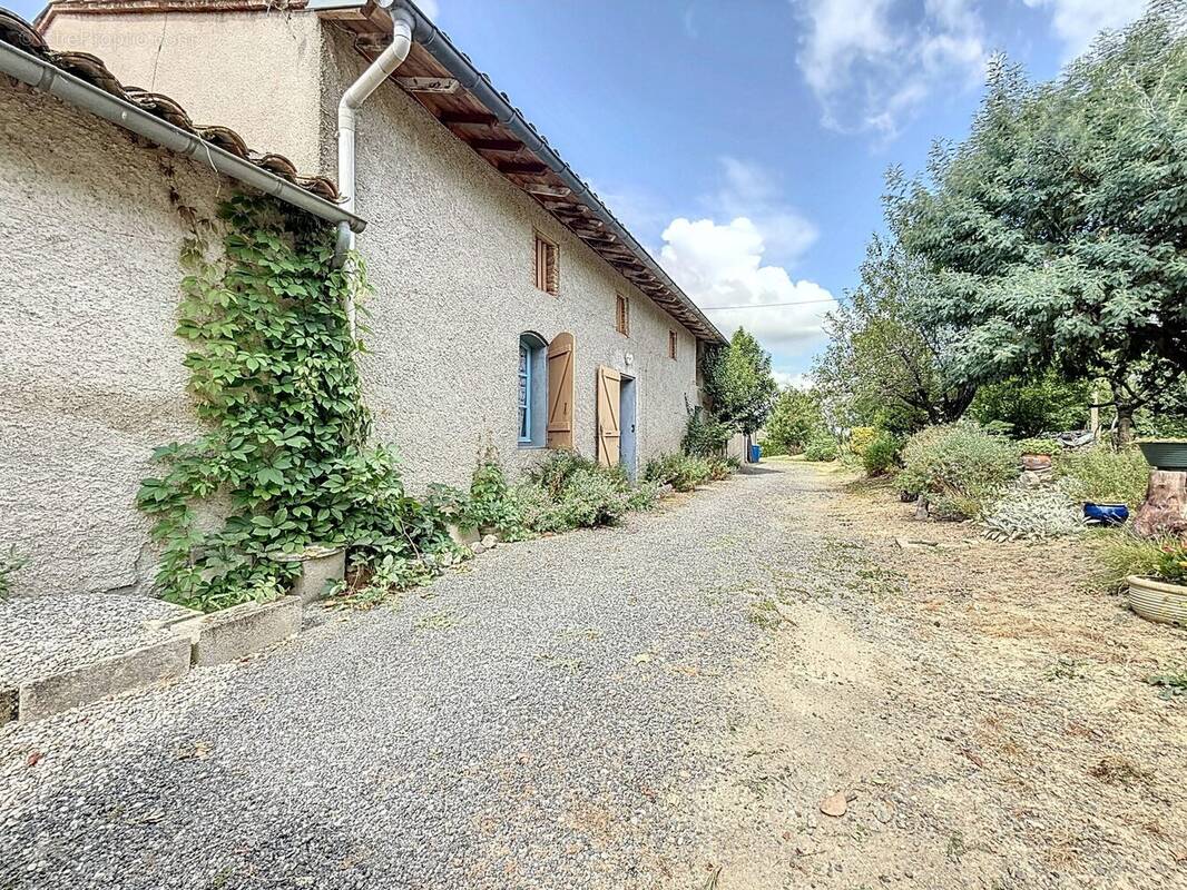 Maison 105 m² à Caraman  - photo 2