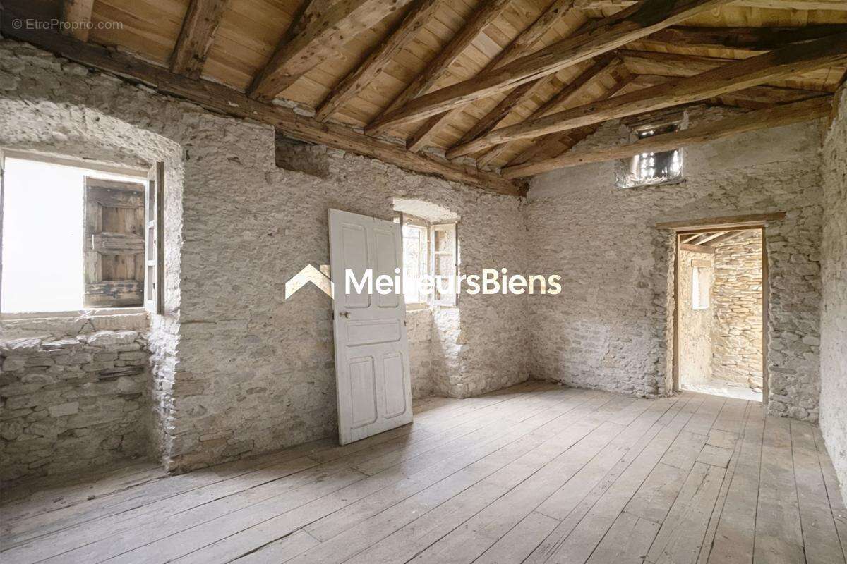Maison à MALBOSC