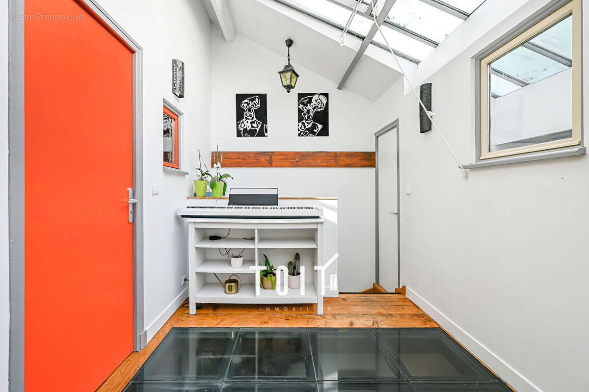 Appartement à PARIS-14E