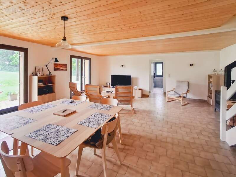 Maison à SAINT-AMOUR