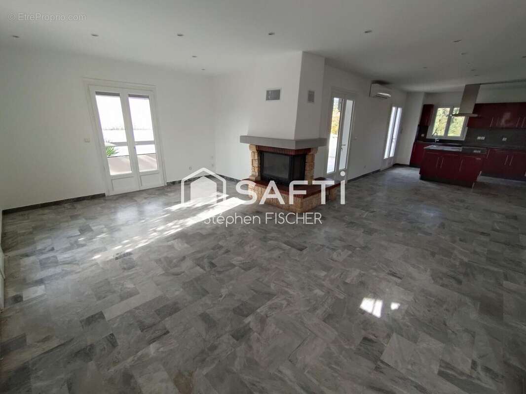 Photo 8 - Maison à LE CANNET-DES-MAURES