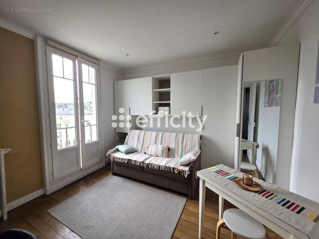 Appartement à ISSY-LES-MOULINEAUX