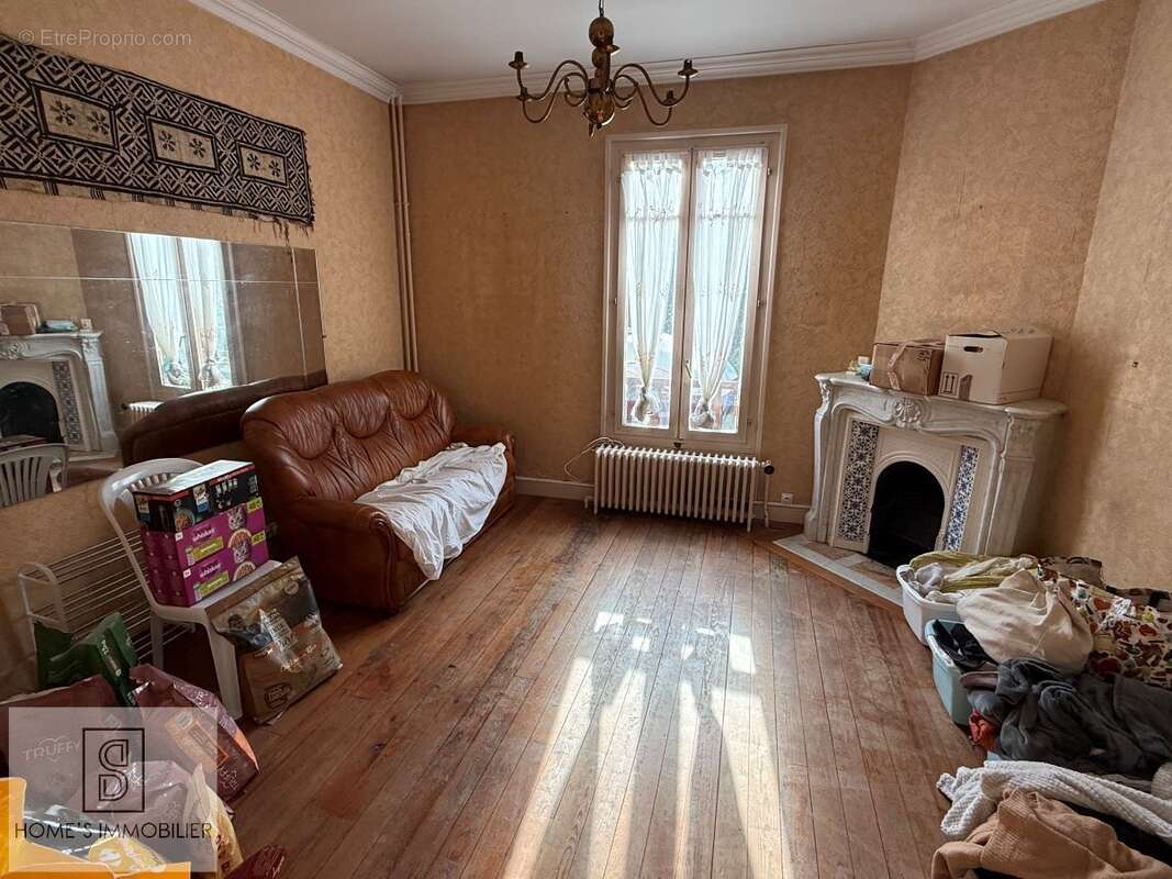 Maison à ESBLY