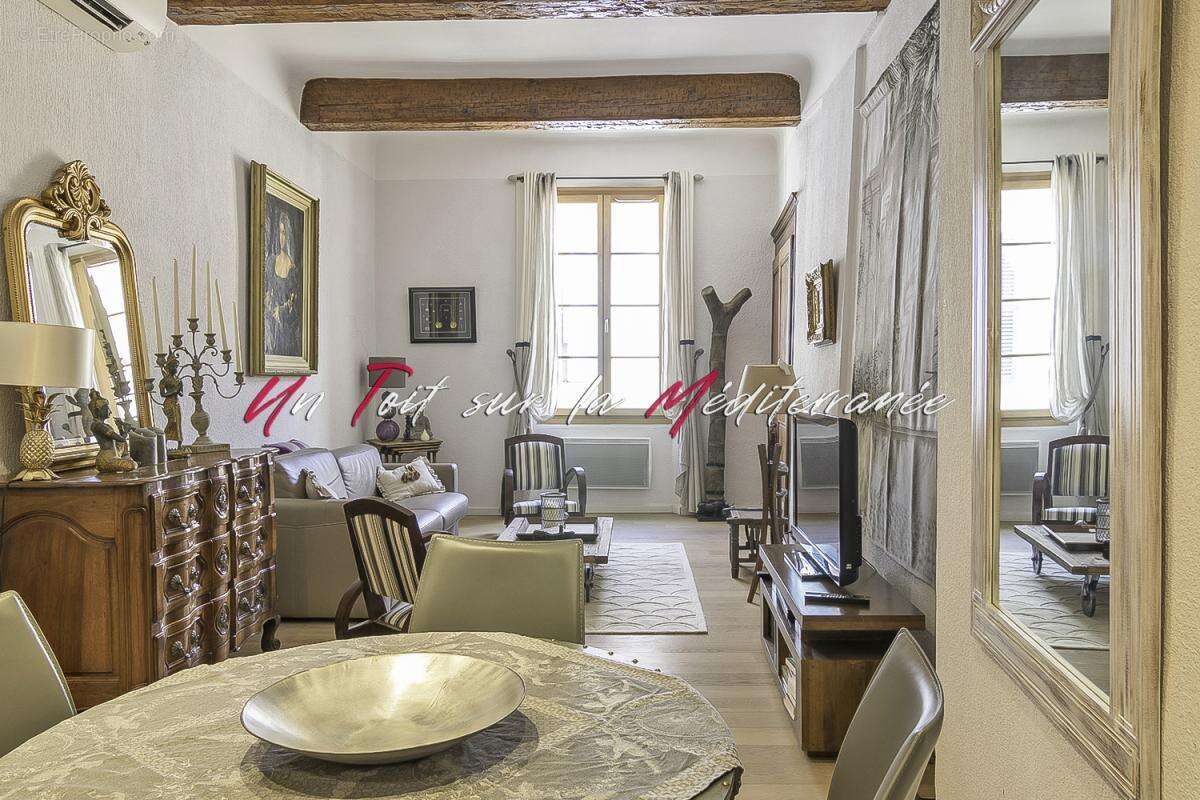 Appartement à HYERES