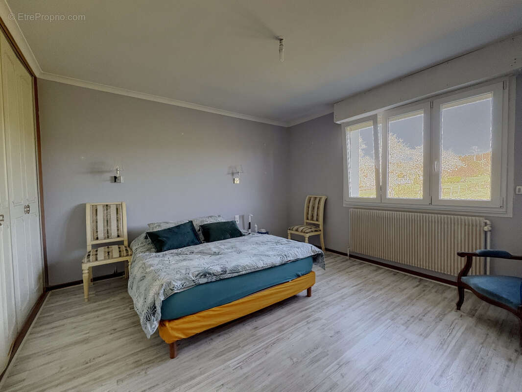 Appartement à MATTAINCOURT