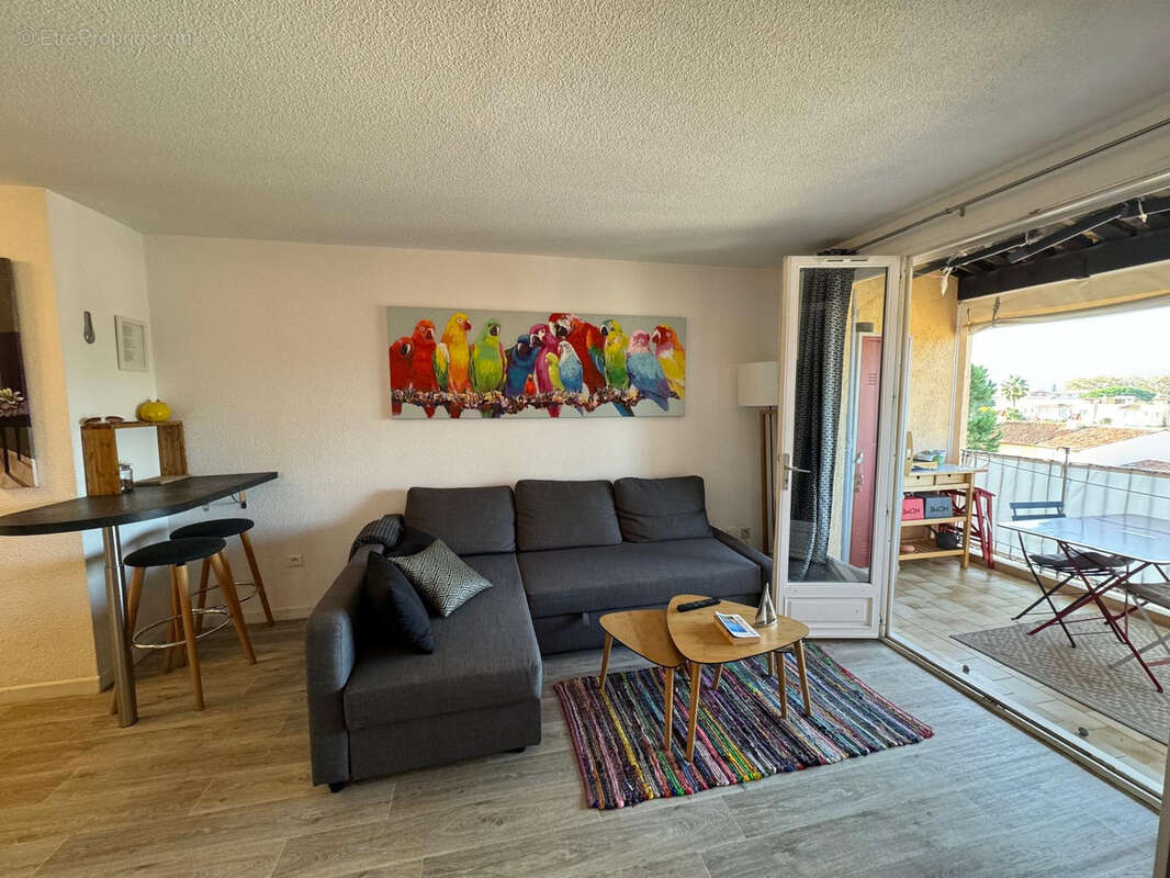 Appartement à COGOLIN