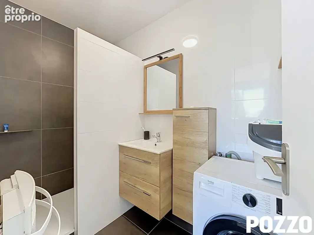 Appartement F2 (35) m²  DONVILLE LES BAINS 50350 Accès directe à la plage - photo 4
