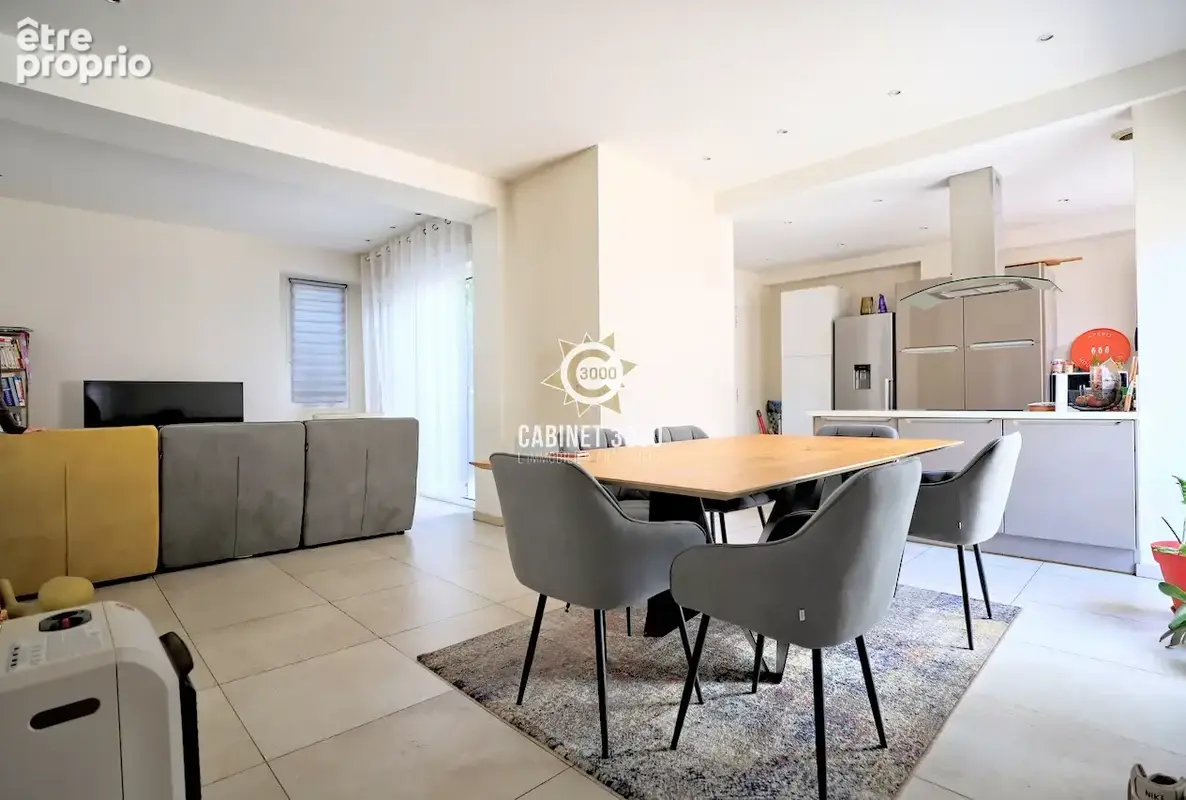 M2236 - TOULON - Mourillon-Lamalgue - Appartement T4 - rez-de-jardin - garage - photo 3