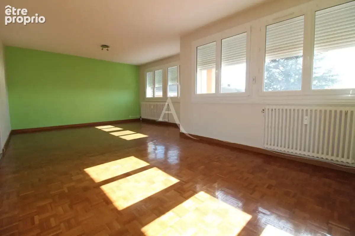 Appartement Châtenoy Le Royal 4 pièces 70 m2 - avec garage et balcon - photo 2