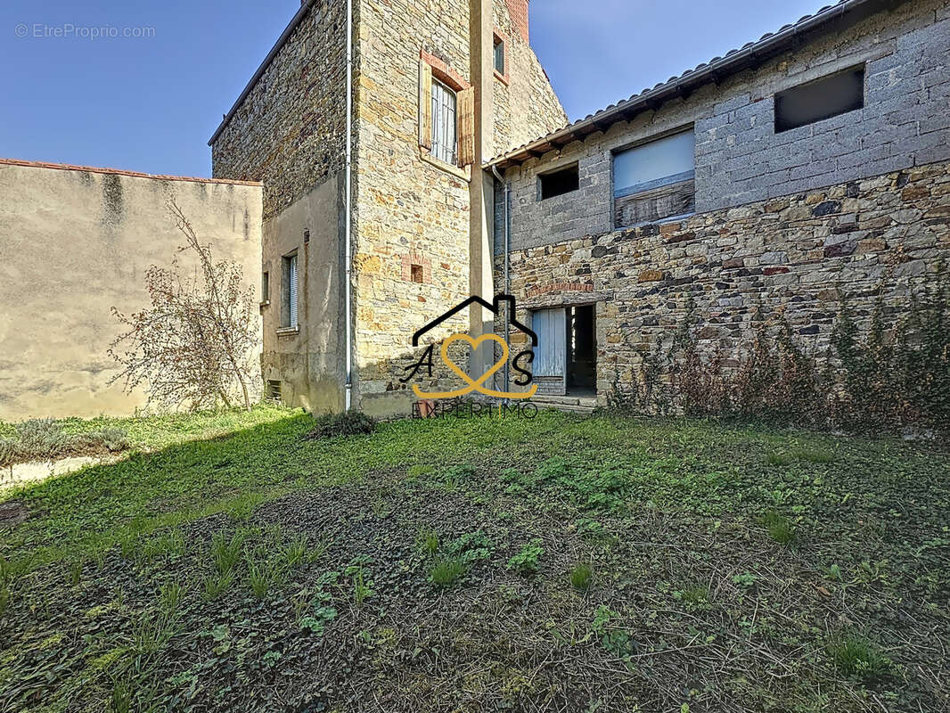 Magnifique bâtisse à rénover au cœur de Billom - photo 7