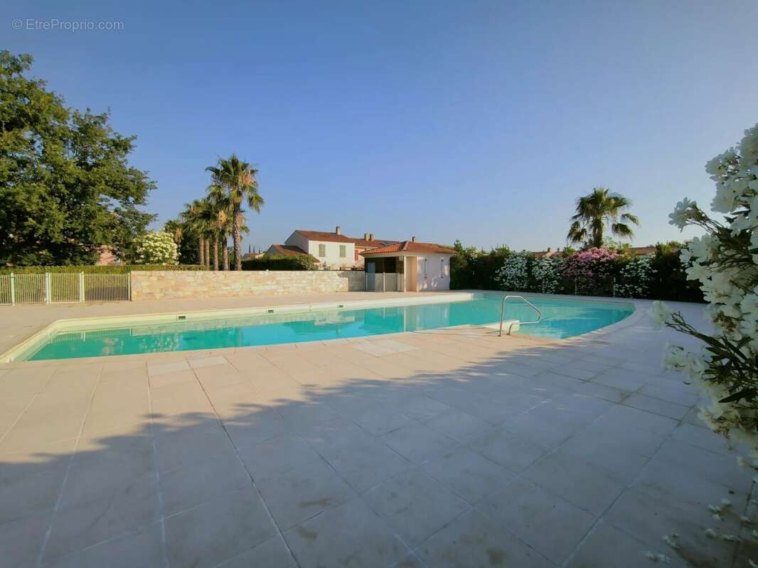 Maison à ROQUEBRUNE-SUR-ARGENS