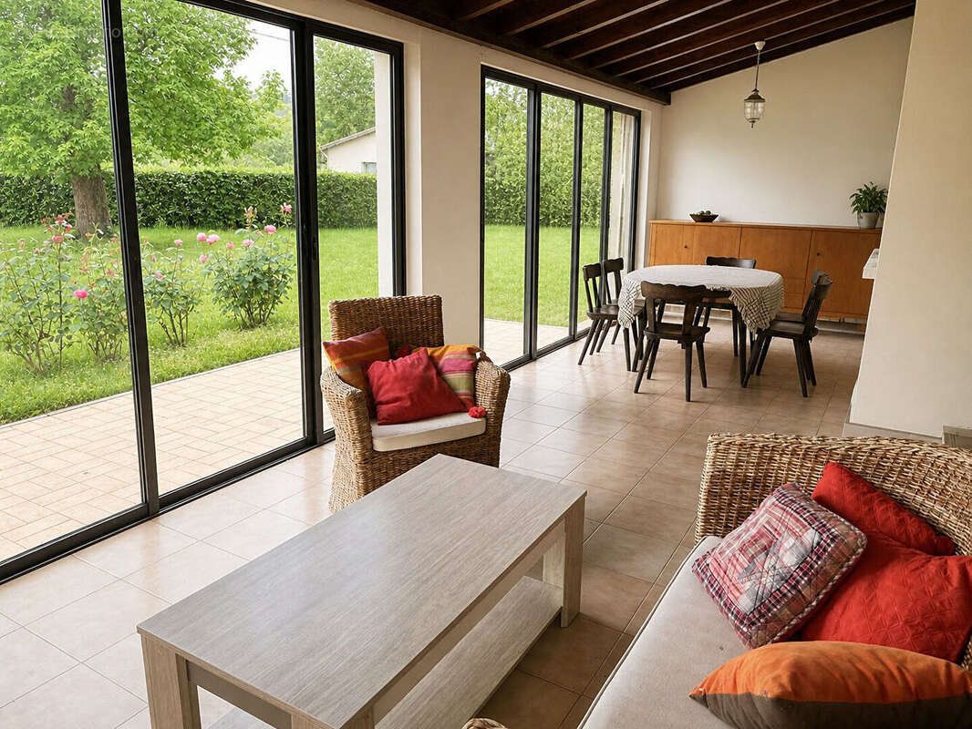 Maison à LAHOURCADE