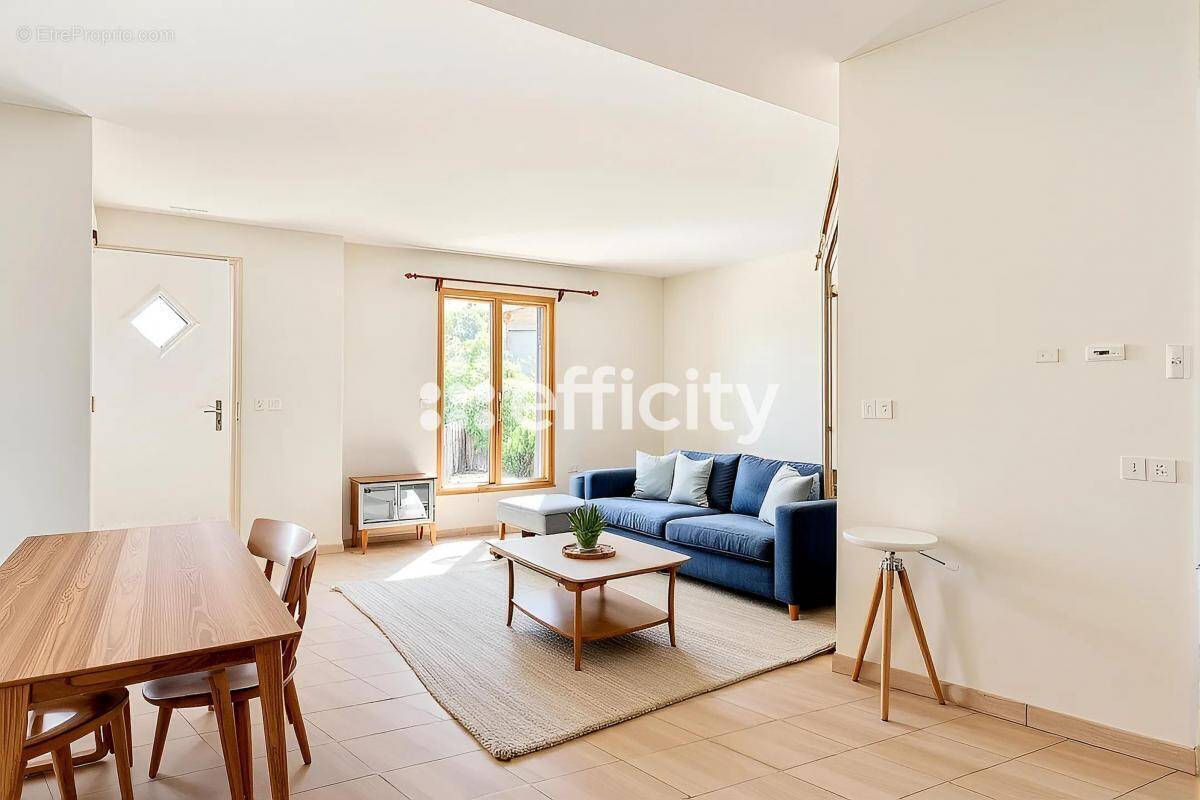 Maison à CIVRAY-DE-TOURAINE