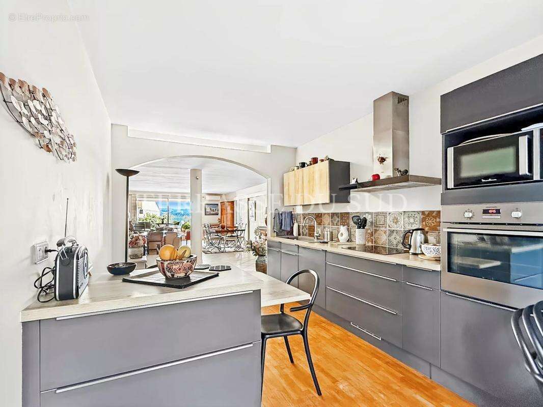 Appartement à MARSEILLE-8E