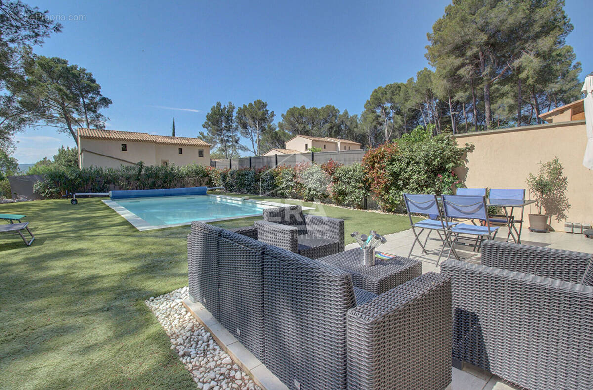 Maison à VILLELAURE