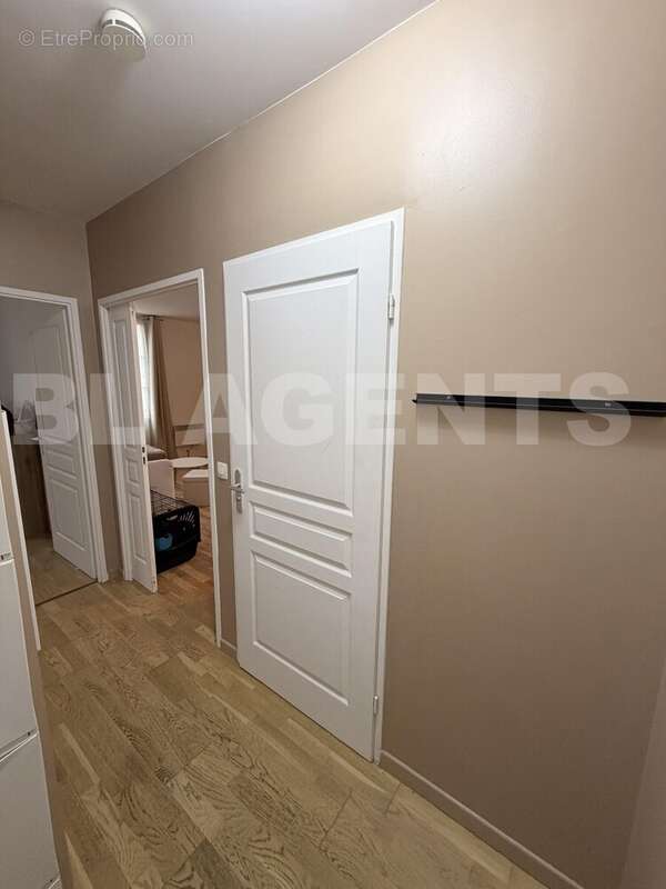 IMG_0084 - Appartement à BAILLY-ROMAINVILLIERS