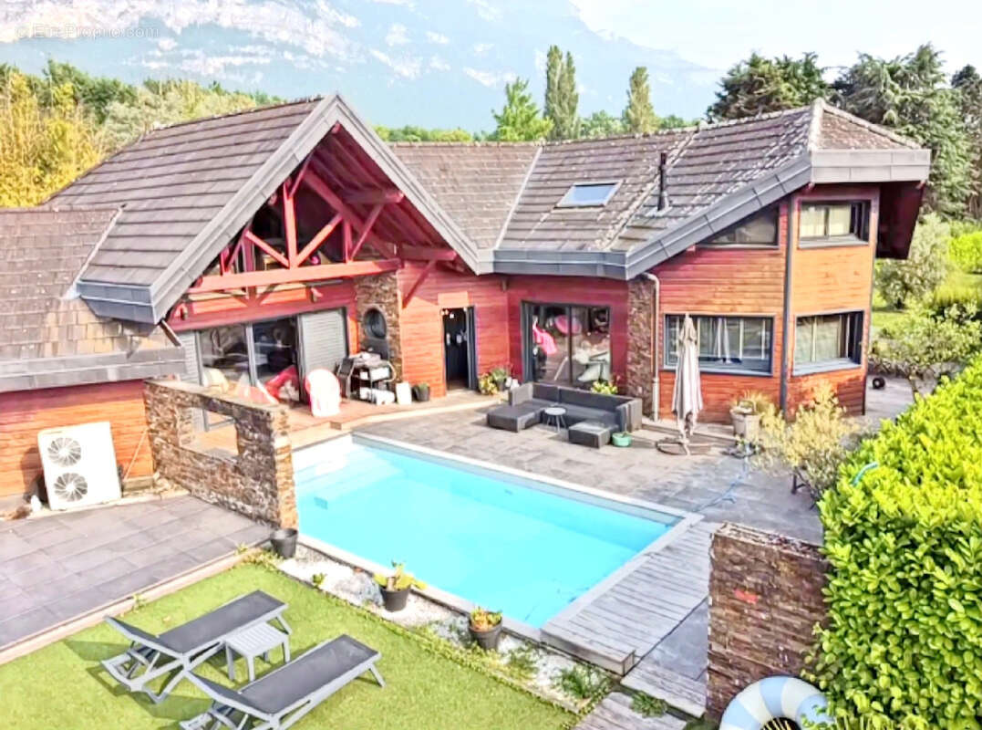 Maison à DRUMETTAZ-CLARAFOND