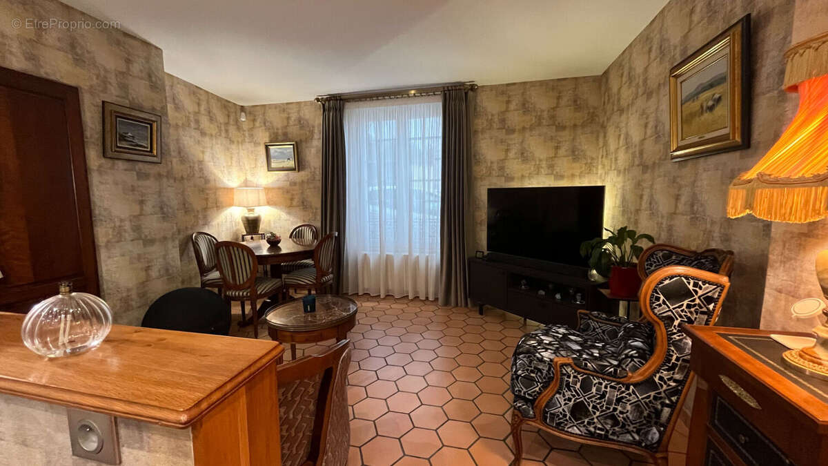 Charmante maison de ville avec dépendance - photo 7