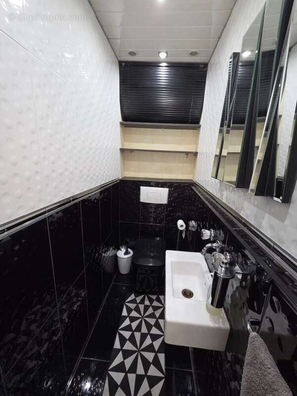 Appartement à VILLENEUVE-LOUBET