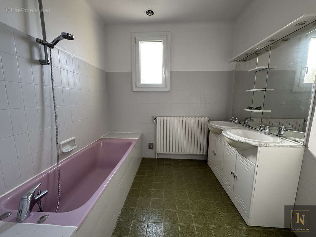 Maison à LE LOROUX-BOTTEREAU