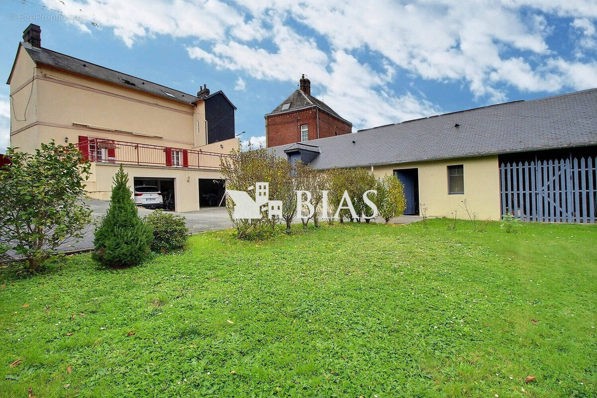 Maison à MONT-SAINT-AIGNAN