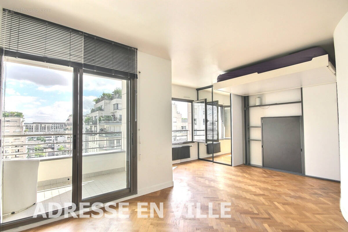 Appartement à LEVALLOIS-PERRET