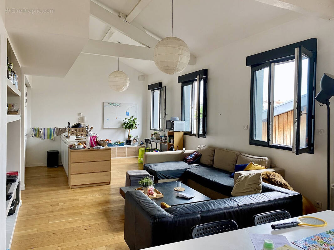 Appartement à BORDEAUX