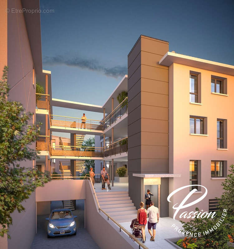 Appartement à SENAS