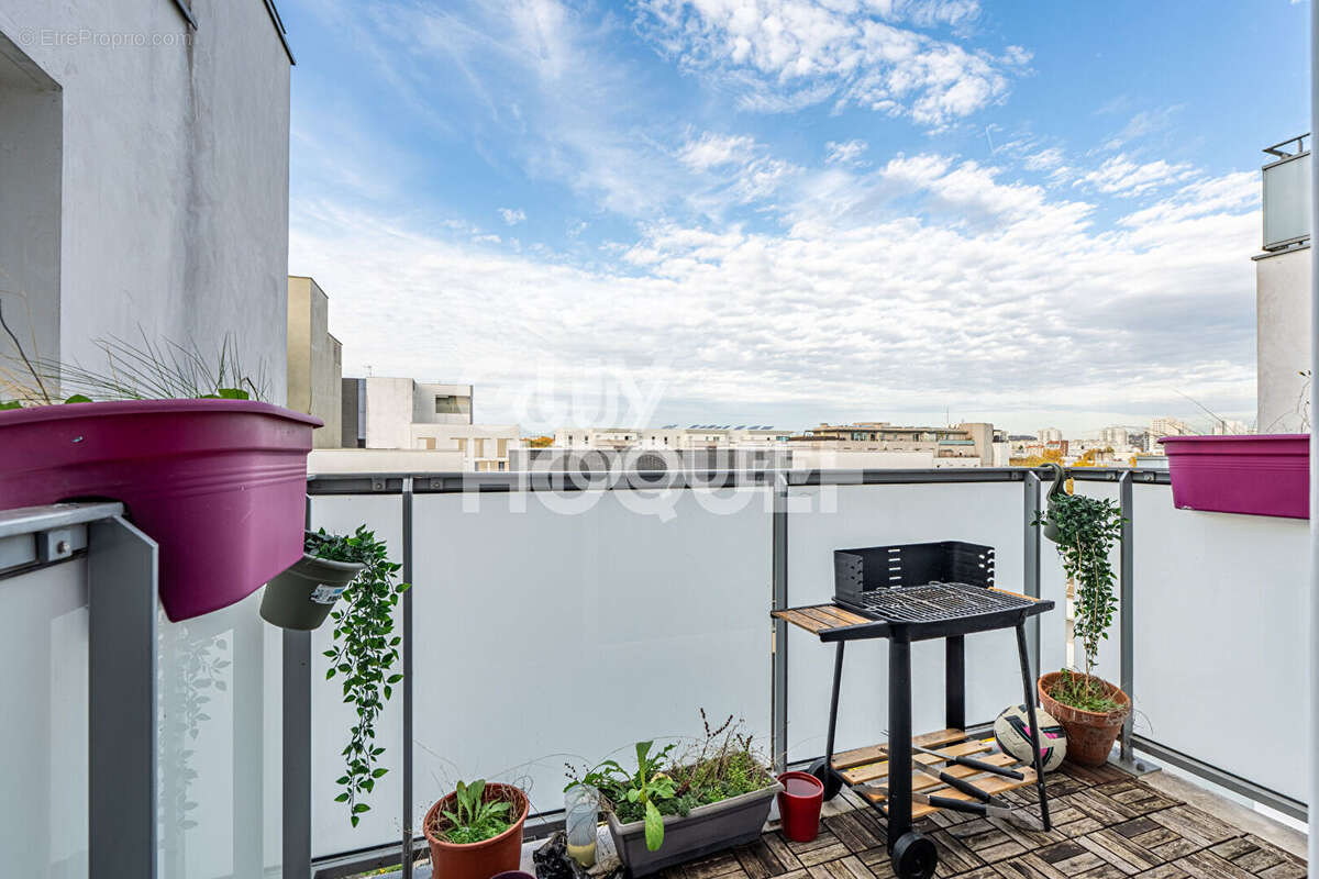Appartement à GENNEVILLIERS