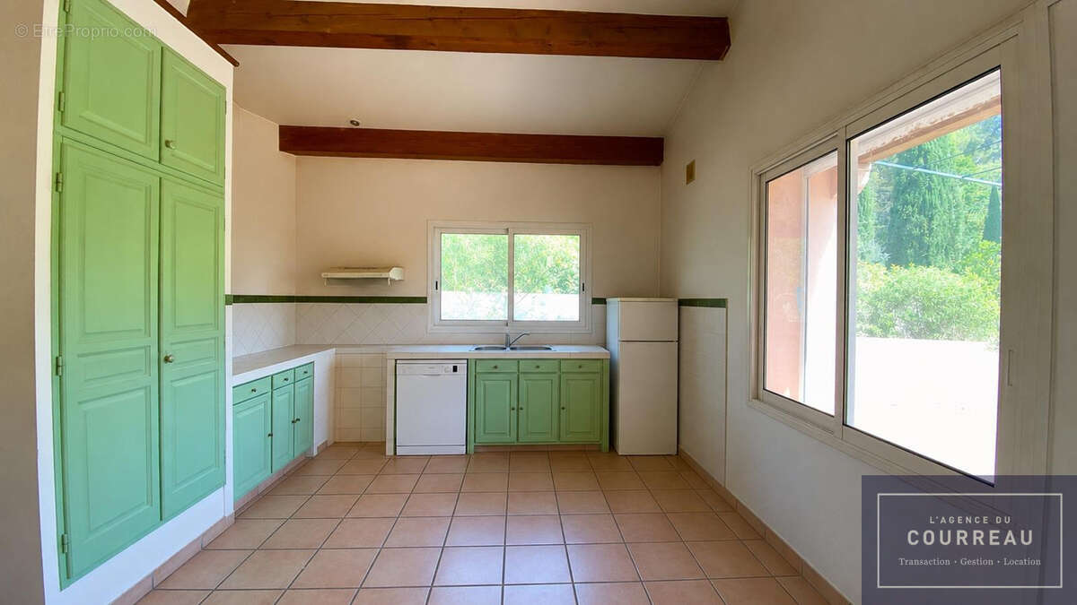 MAISON T5 de 163 M2 avec terrasses, piscine & garage - photo 21